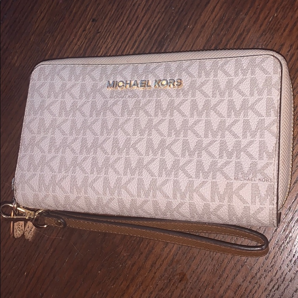Michael Kors wallet